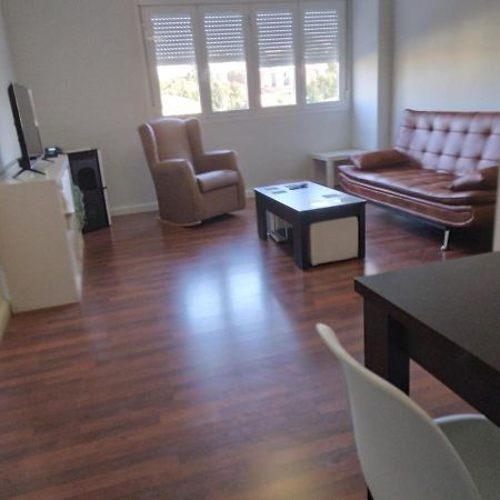 Piso Amplio Y Tranquilo En Marchena Apartment Exterior photo